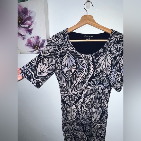 Nordstrom A Pea in a Pod ruched maternity dress Midi-  small PTP 16.5inch - Picture 10 of 11